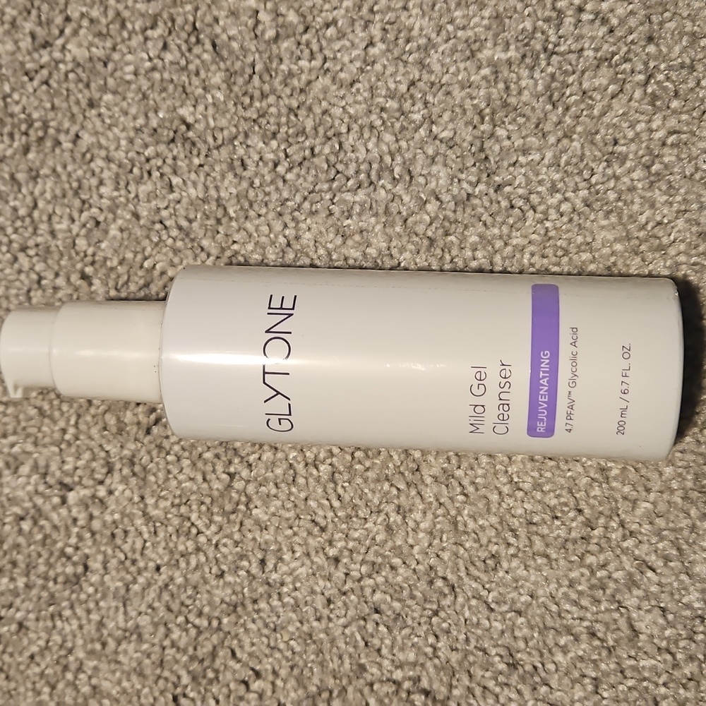 Glytone Mild Gel Cleanser - 6.7oz
